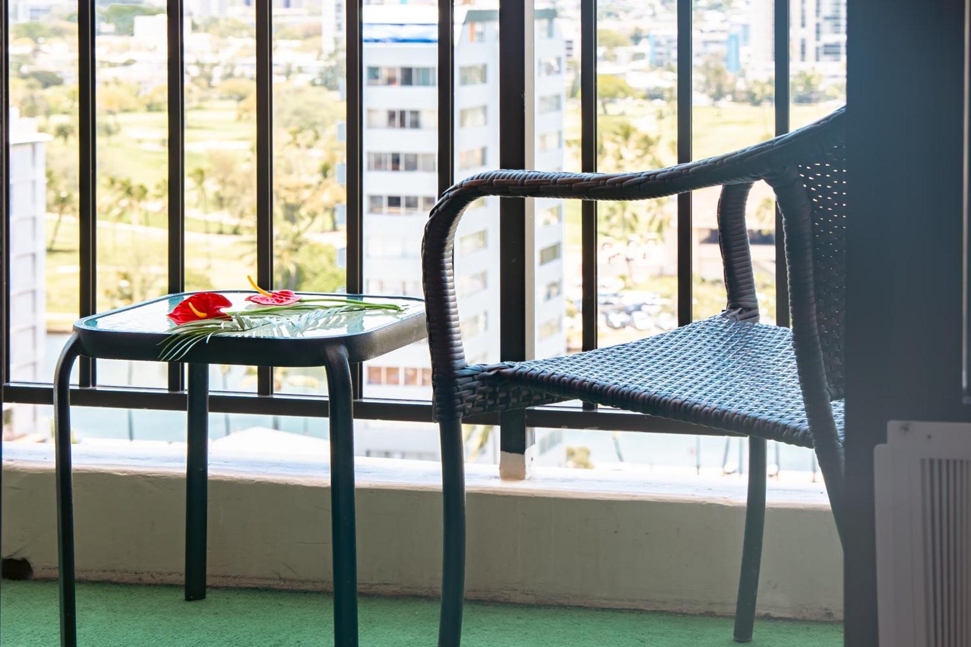 Mountain View Condo W/ King-Size Bed, Free Parking Honolulu Exterior photo