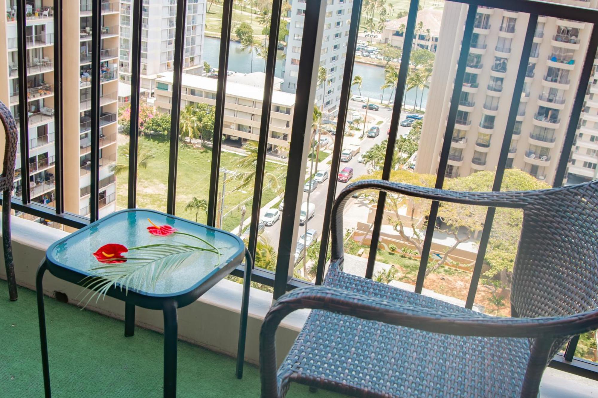 Mountain View Condo W/ King-Size Bed, Free Parking Honolulu Exterior photo